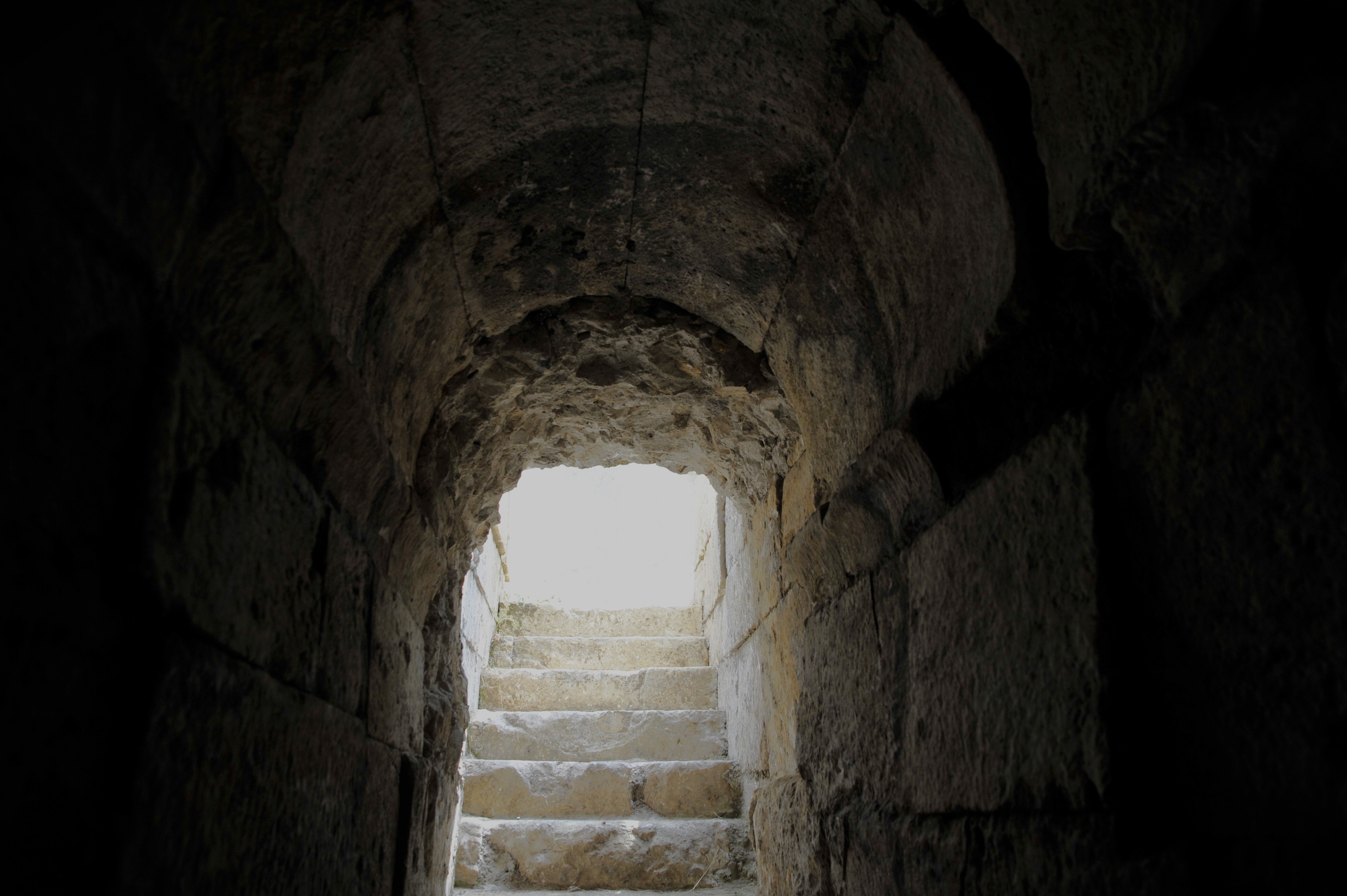 Eastern entrance to the reliquary of saint Grigoris.